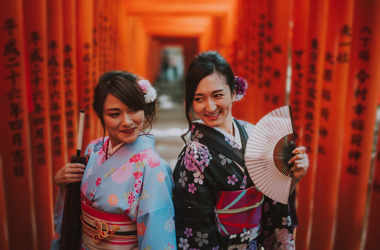 Professional photoshoot at Fushimi Inari Shrine