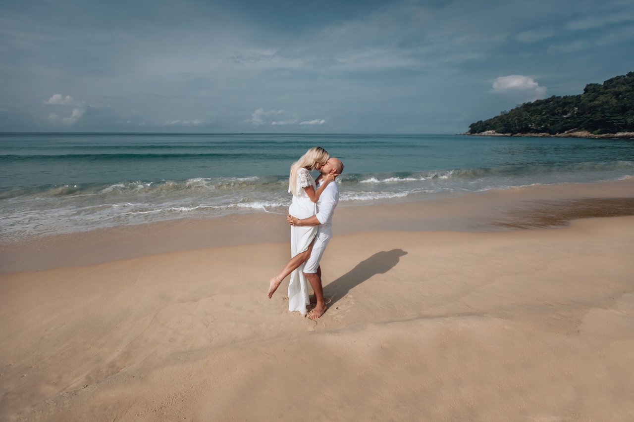 Romantic photoshoot at Surin Beach