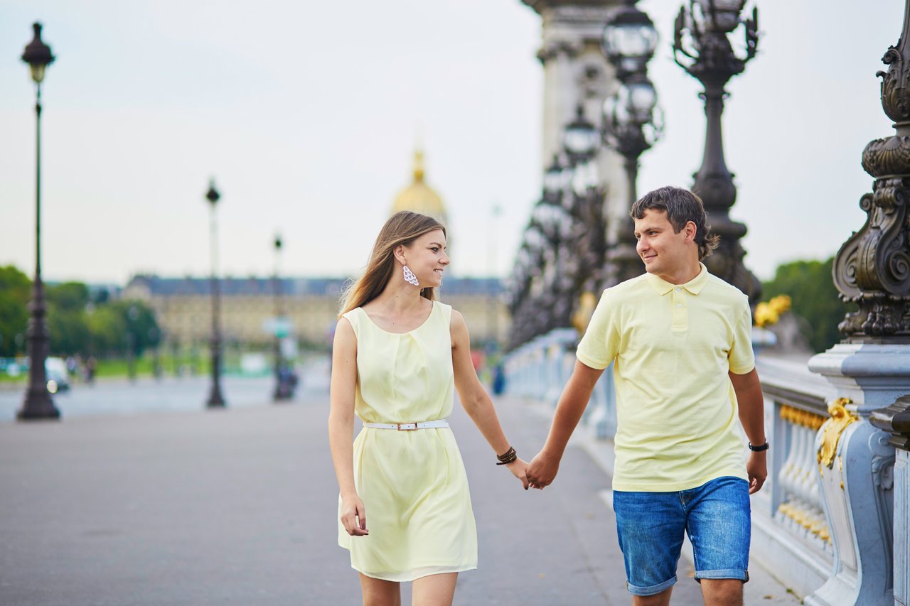 Private photo tour of the Eiffel Tower and Paris Bridges