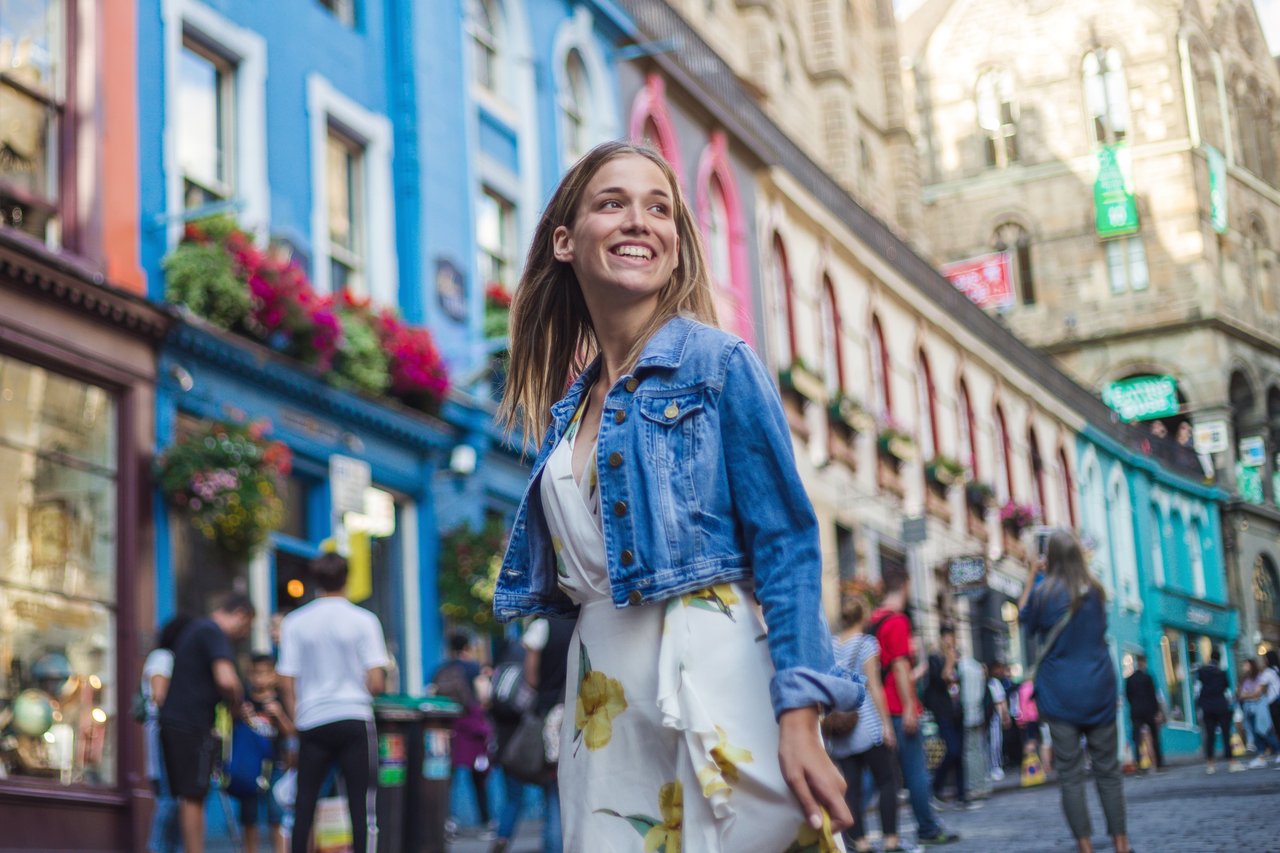 Private photo tour at old town