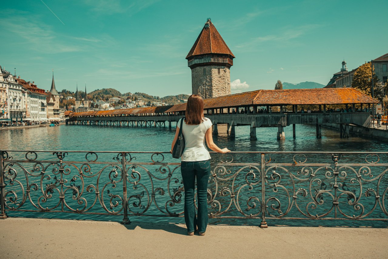 Photoshoot at Chapel Bridge, Lucerne — photo 1