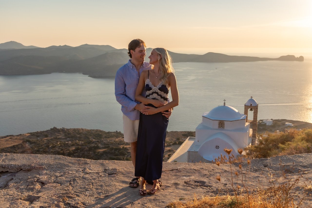 Photoshoot at Plaka Castle, Milos — photo 1