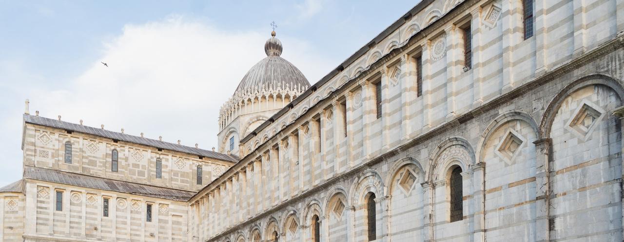 Photoshoot in Pisa, Italy — professional photography location