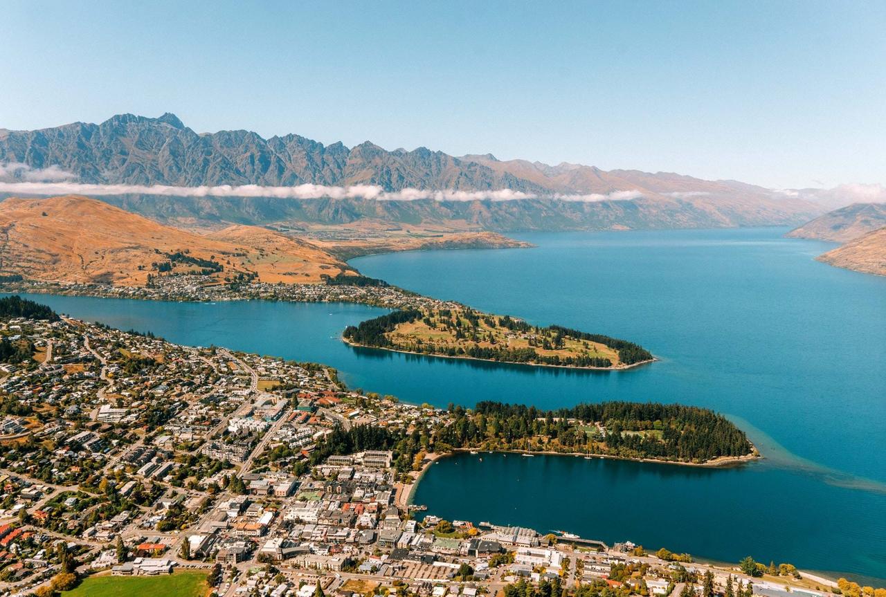 Photoshoot in Queenstown, New Zealand — professional photography location