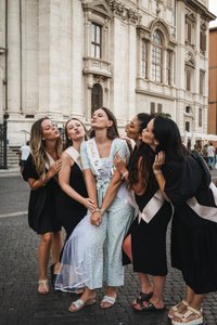 Express photoshoot at Trevi's Fountain