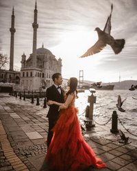 Istanbul Rooftop Couple Photoshoot