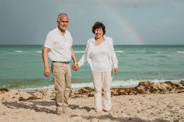 Miami elopement, photo by Manuel Okata