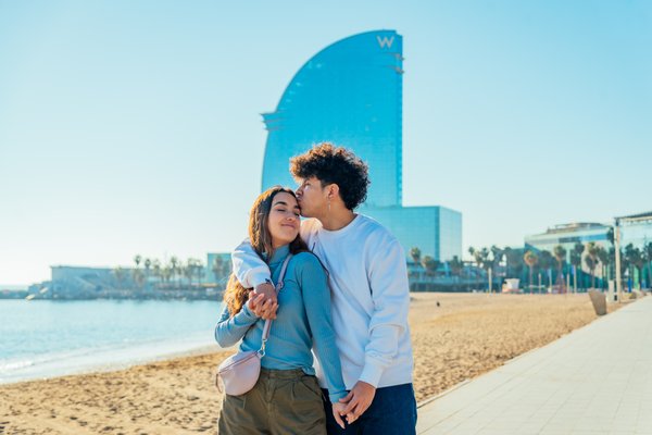 Professional photoshoot at La Barceloneta beach photo 5