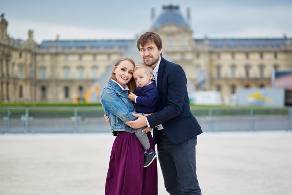 Professional photoshoot at Jardins du Palais Royal and Colonne de Buren photo 3