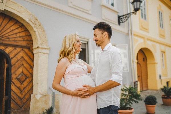 Professional maternity photoshoot in Paris photo 4