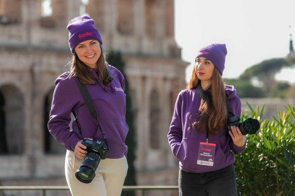 Romantic Couples Photoshoot in Rome — Spanish Steps (Premium) photo 4