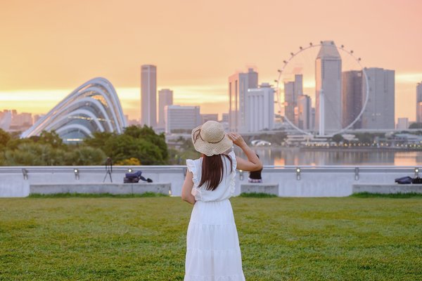 Professional photoshoot at Marina Barrage photo 2