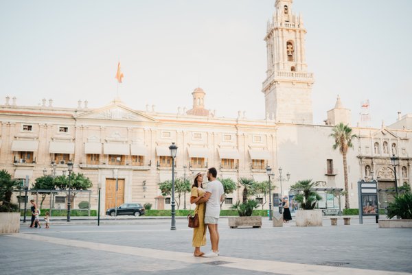 Private photo tour of Ciutat Vella photo 3
