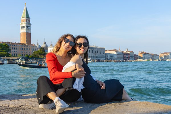 Professional photoshoot at Punta della Dogana photo 2