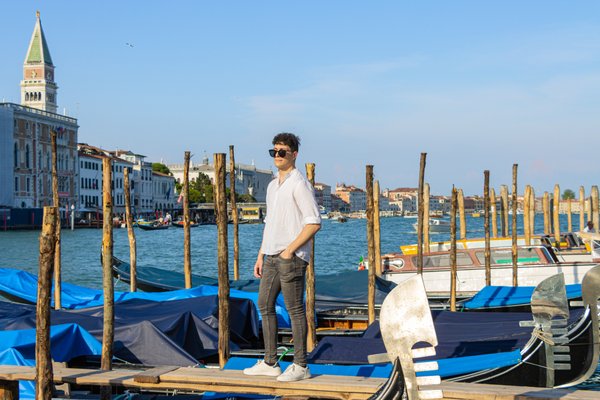 Professional photoshoot at Punta della Dogana photo 4