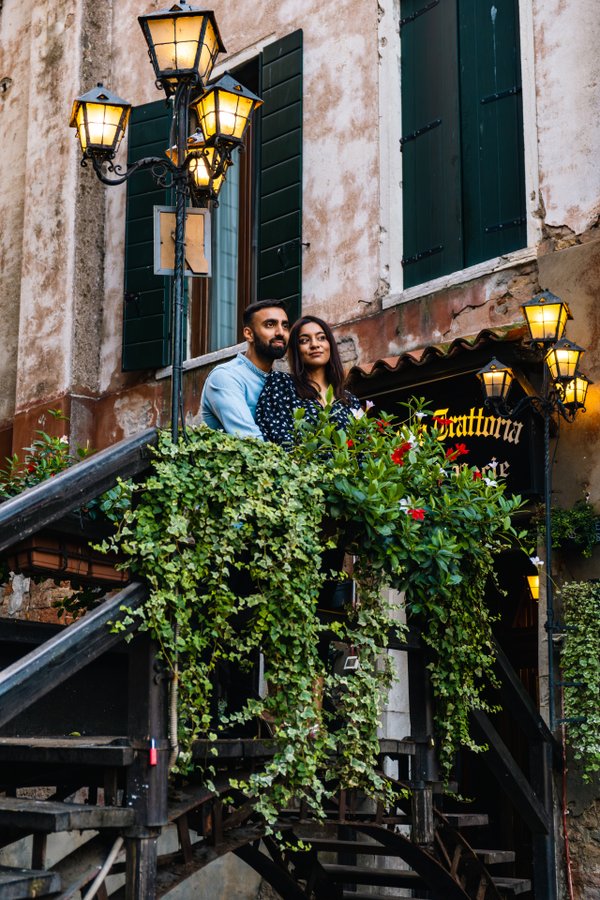 Professional proposal photoshoot photo 3
