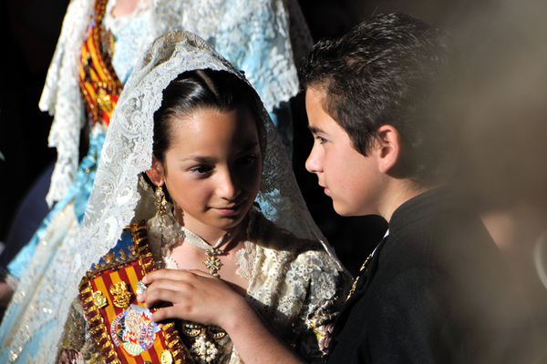 Professional Fallas Photoshoot at Torres de Serranos in Valencia photo 2