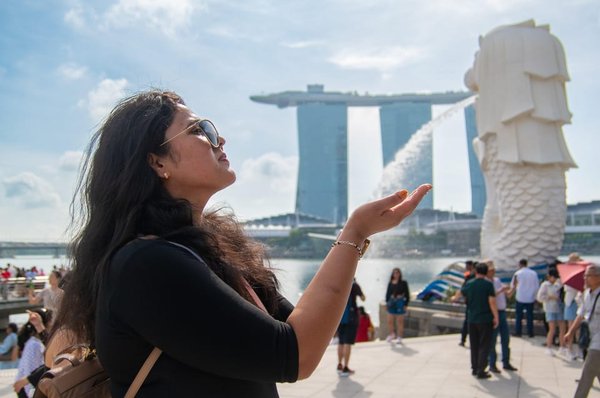Professional photoshoot at Merlion Park photo 3