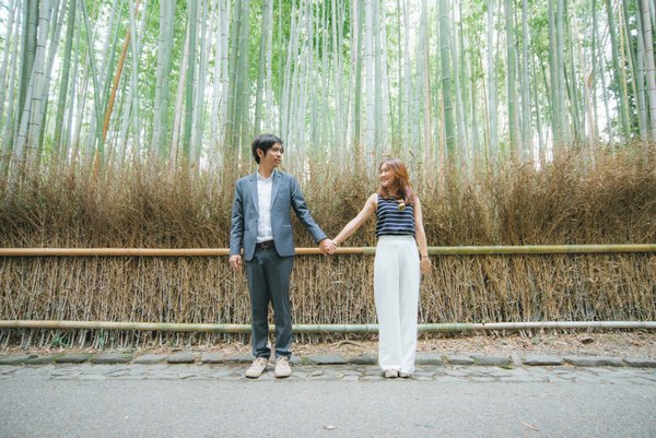 Romantic photoshoot for couples photo 3