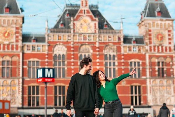 Professional photoshoot at Centraal Station photo 3