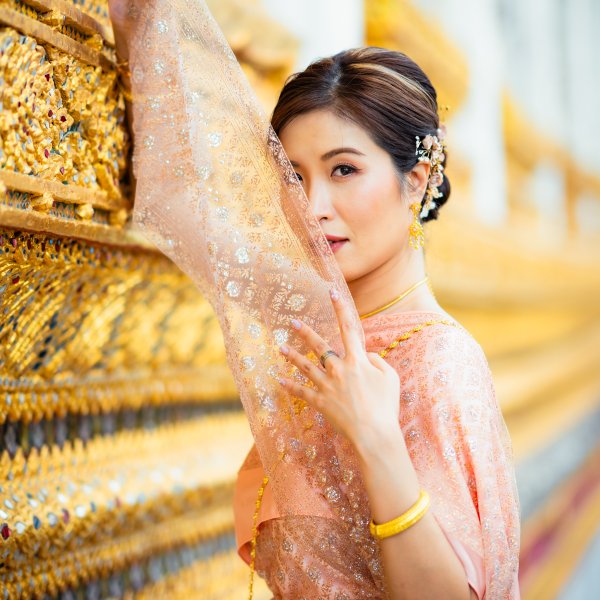Bangkok photoshoot, photo by Luknam Wongthaworn