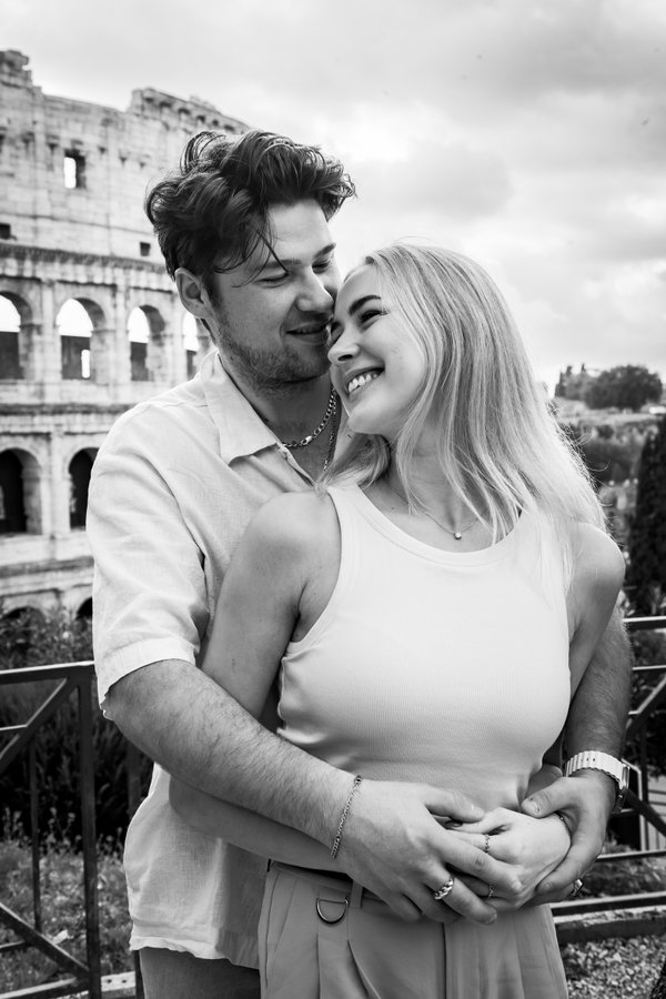 Couple Photoshoot in Rome