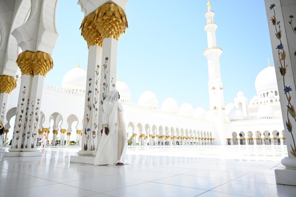 Photoshoot at Sheikh Zayed Grand Mosque, Abu Dhabi — photo 4