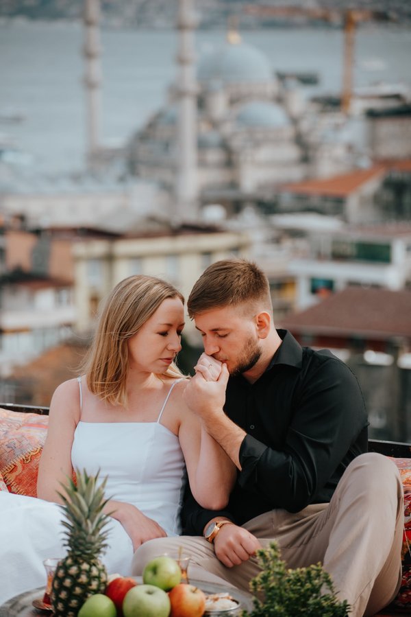 Romantic photoshoot in Istanbul — photo 2
