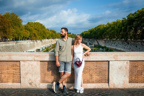 Romantic Couples Photoshoot in Rome — Trastevere (Standard) — couple session, photo 5