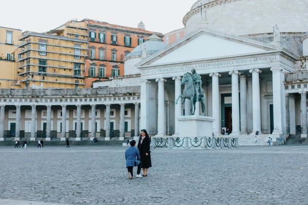 Romantic photoshoot in Naples — photo 3