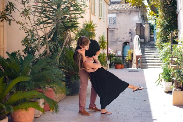 Romantic photoshoot in Cannes — photo 2