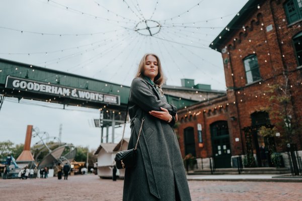 Photoshoot at Distillery District, Toronto — photo 1