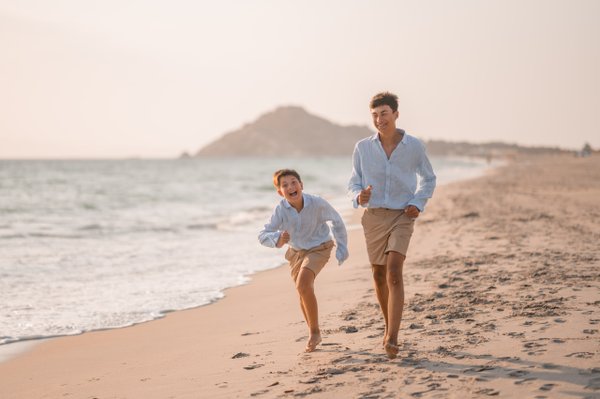 Photoshoot at Agios Prokopios Beach, Naxos — photo 4