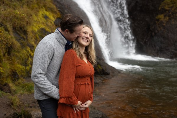 Romantic photoshoot at Helgufoss Waterfall, Reykjavík — photo 3