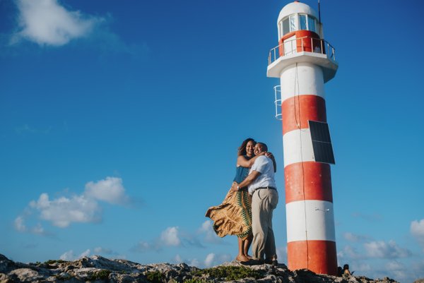 Photoshoot at Punta Cancún Lighthouse — photo 1