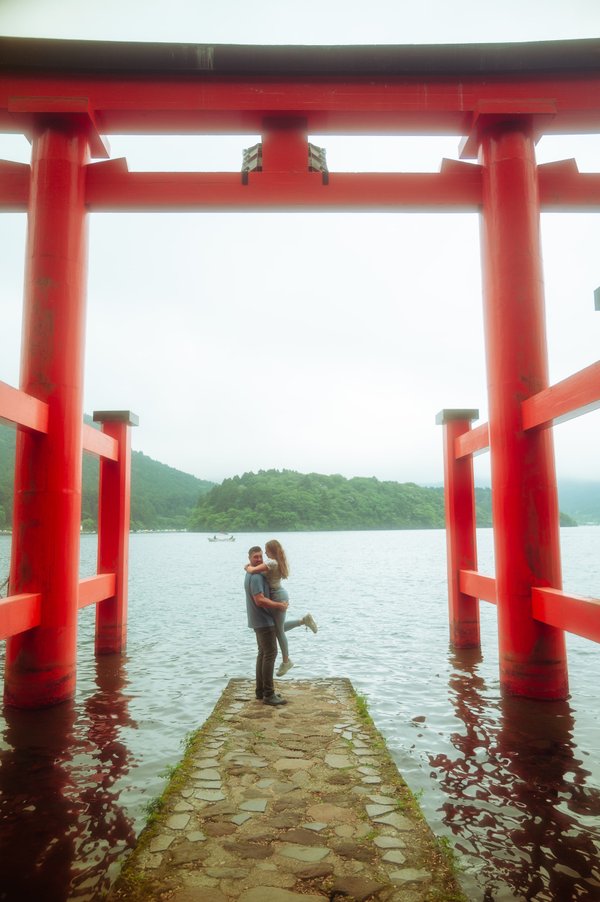 Photoshoot at Hakone Shrine Heiwa-no-Torii — photo 3