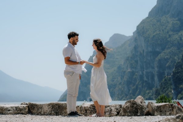 Proposal photoshoot at Lake Garda — photo 2