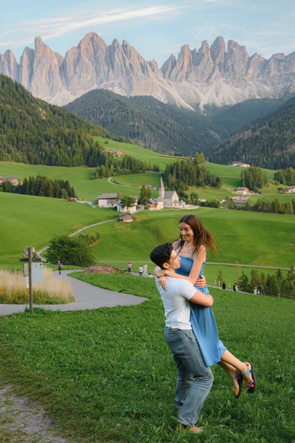 Photoshoot at Santa Maddalena Church, Val di Funes, Dolomites — photo 2