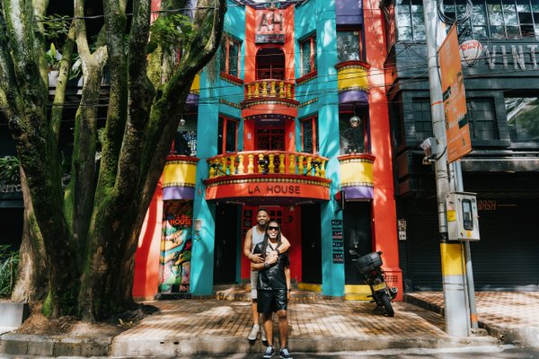 Photoshoot at Parque Lleras, El Poblado, Medellín — photo 5