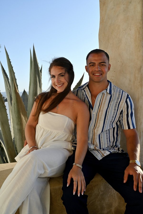 Romantic photoshoot at Kolymbithres Beach, Paros — photo 2