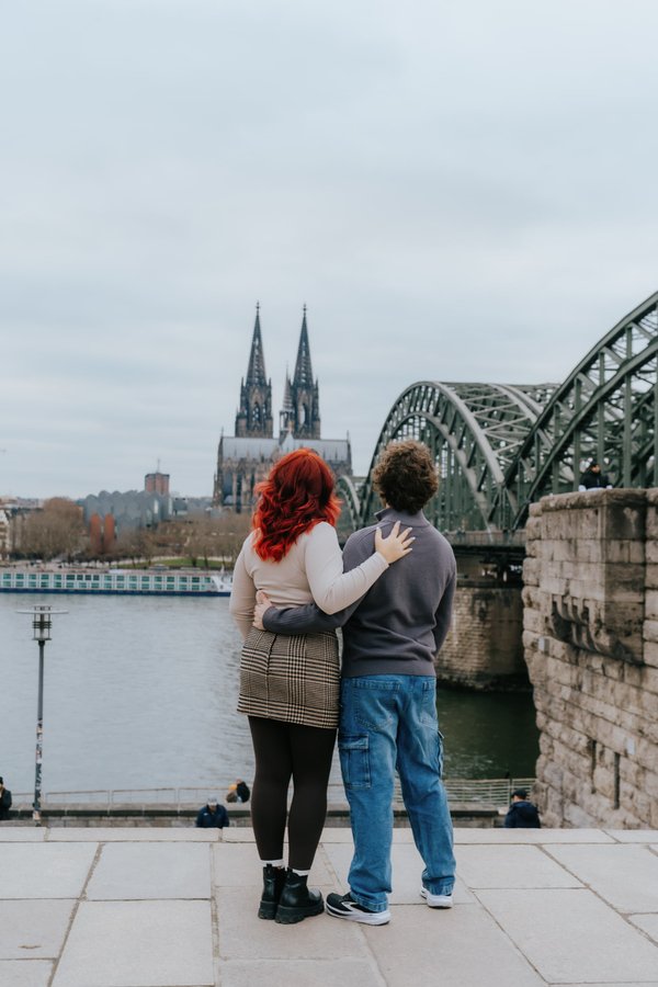 Photoshoot at Hohenzollernbrücke, Cologne — photo 5