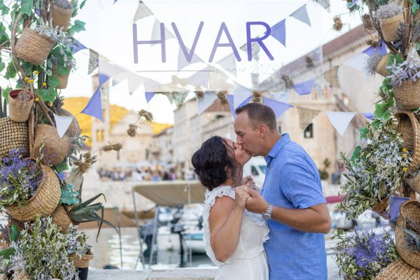 Romantic photoshoot at Hvar Riva — photo 4