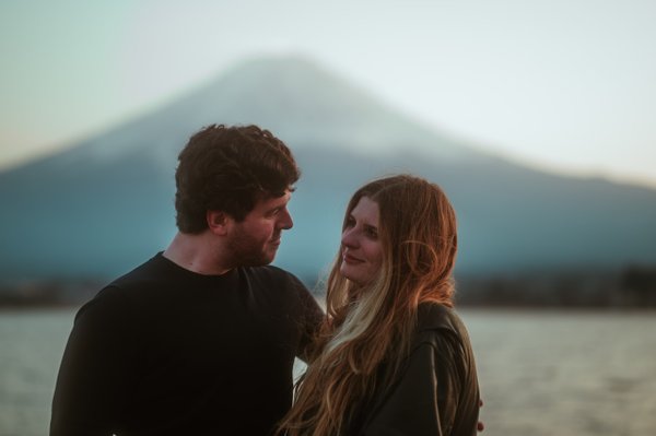 Romantic photoshoot in Kawaguchiko, Mount Fuji view — photo 5