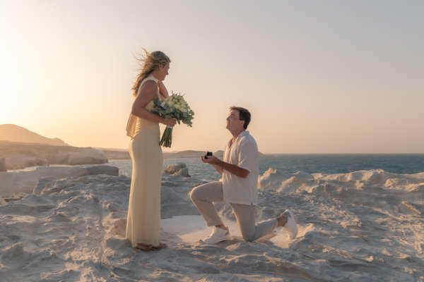 Photoshoot at Sarakiniko Beach, Milos — photo 1