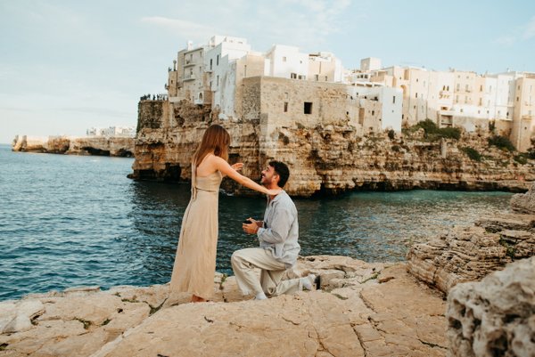 Romantic photoshoot in Polignano — photo 3