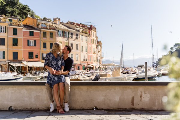 Romantic photoshoot at Portofino harbor breakwater — photo 3