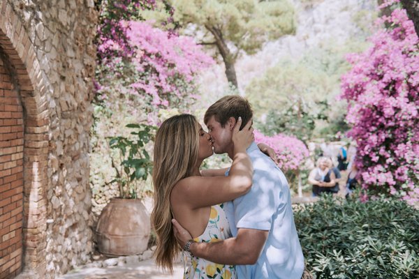 Photoshoot at Giardini di Augusto, Capri — photo 1