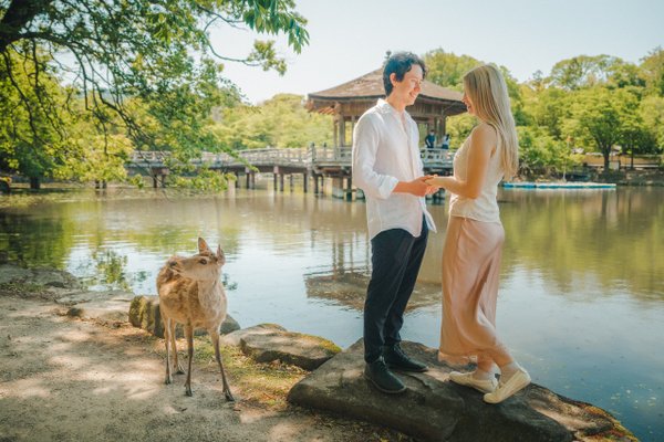 Romantic photoshoot at Nara Park — photo 3