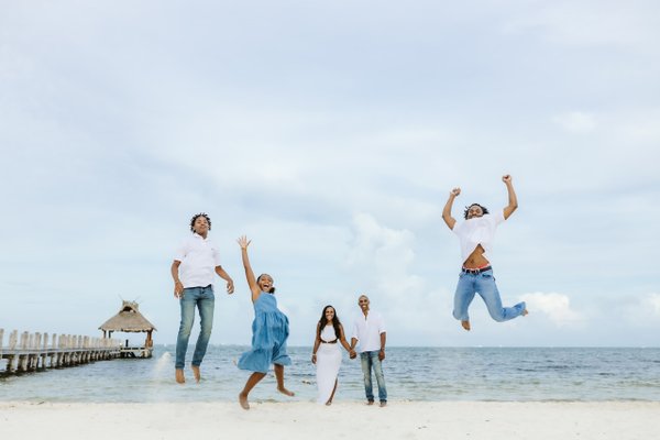 Photoshoot at Playa Langosta, Cancún — photo 5