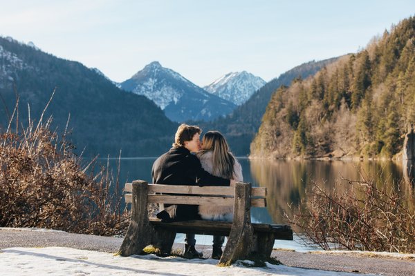 Photoshoot at Alpsee lake shore, Neuschwanstein Castle — photo 5